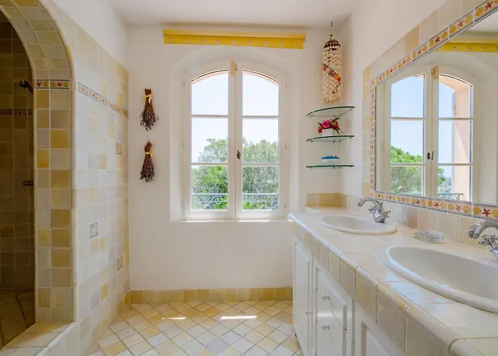 La Bastide Rose By Interhome